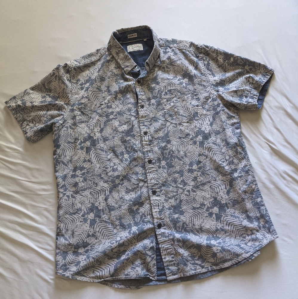 Seven Diamonds button up